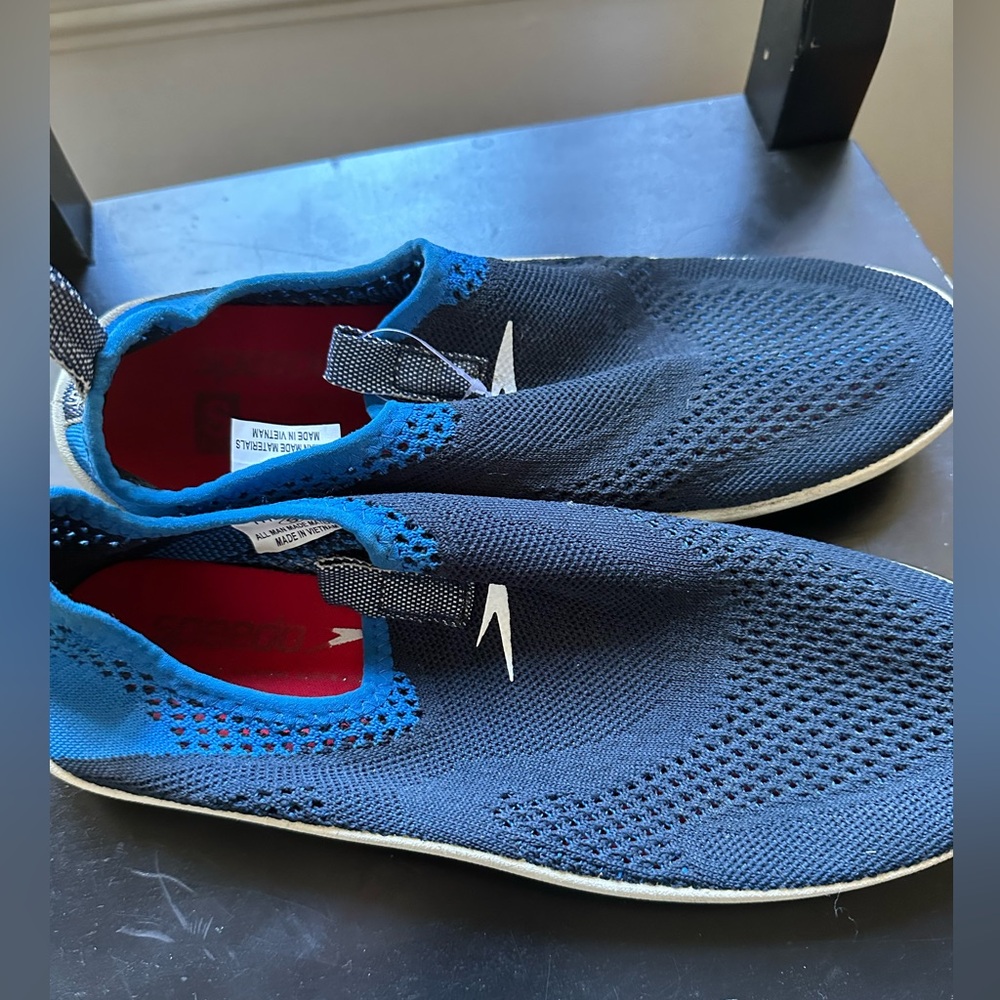 Speedo reef shoes
